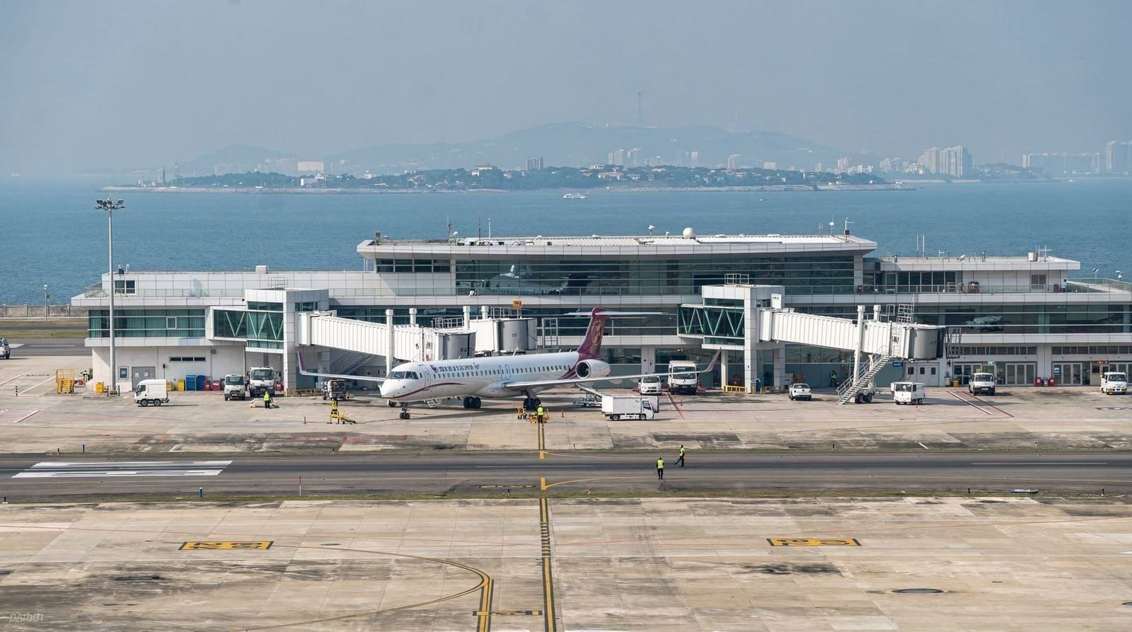 Macau airport guide: flights, terminals, transport, and layover tips — Complete guide to Macau International Airport — airlines, routes, getting to the