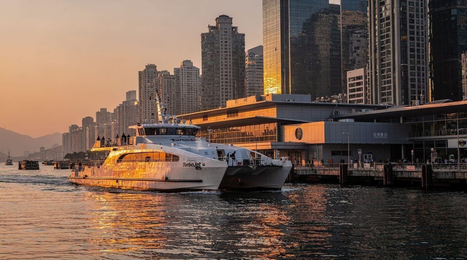 Macau and Hong Kong 4-day itinerary — 4 days — easy — mid-range